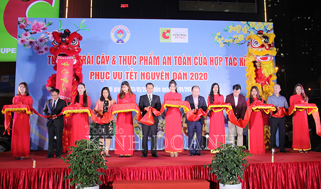 Khai mạc Tuần lễ trái cây và thực phẩm an toàn của HTX phục vụ Tết Canh Tý