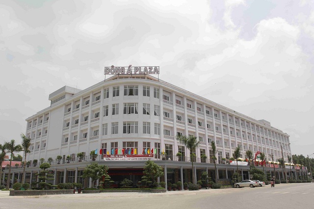 Đông Á Hotel liên tiếp chuyển nhượng tài sản, cổ phiếu DAH giảm sâu