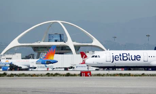 JetBlue cam kết trung hòa carbon trong tất cả các chuyến bay nội địa Mỹ