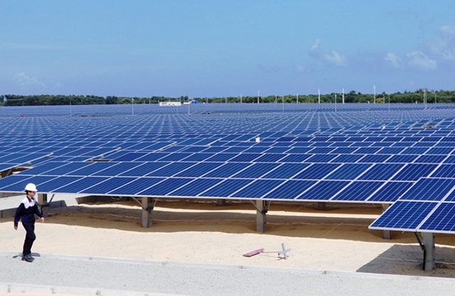 Bổ sung dự án điện mặt trời 450 MW tại Ninh Thuận vào quy hoạch