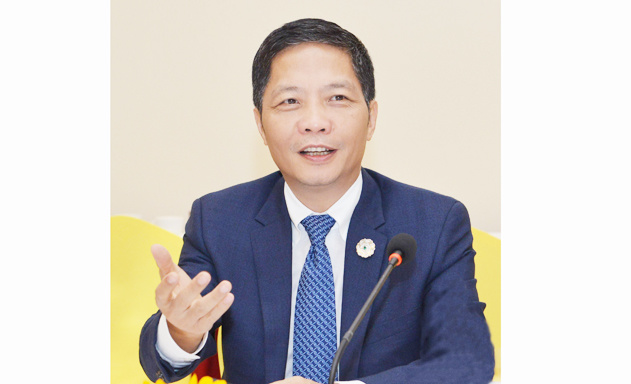 Bo-truong-Bo-Cong-Thuong-Tran-8257-2706-
