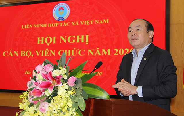 Chu-tich-Lien-minh-HTX-Viet-Na-5731-7553