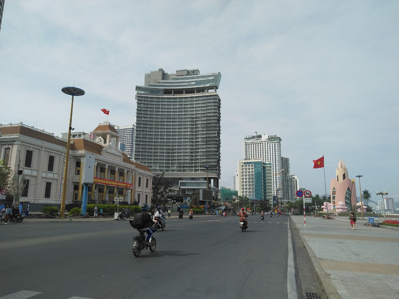 Bất động sản nghỉ dưỡng có “gục” trước tiêu cực kép của thị trường?