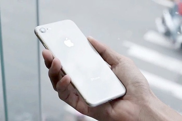 Smartphone mới của Apple có tên là “iPhone”