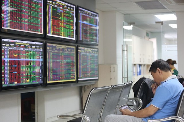Khó chồng khó cổ phiếu ngành cảng biển