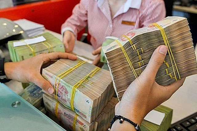 Có nên giãn thuế cho các tổ chức tín dụng?