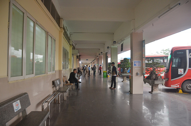 Vang-khach-cac-nha-xe-phai-di-5530-4809-