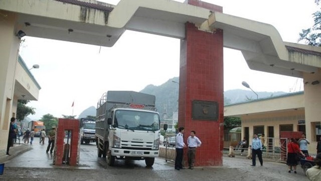 Xuất nhập khẩu khả quan hơn ở các cửa khẩu biên giới