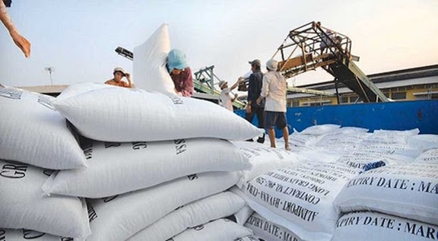 Vì sao Bộ Công Thương lại kiến nghị cho xuất khẩu gạo trở lại?