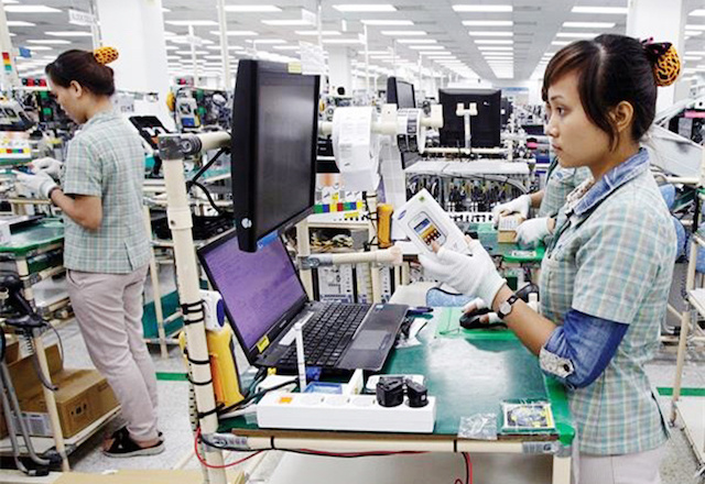 Samsung-chi-phoi-nganh-CN-dien-2493-4380