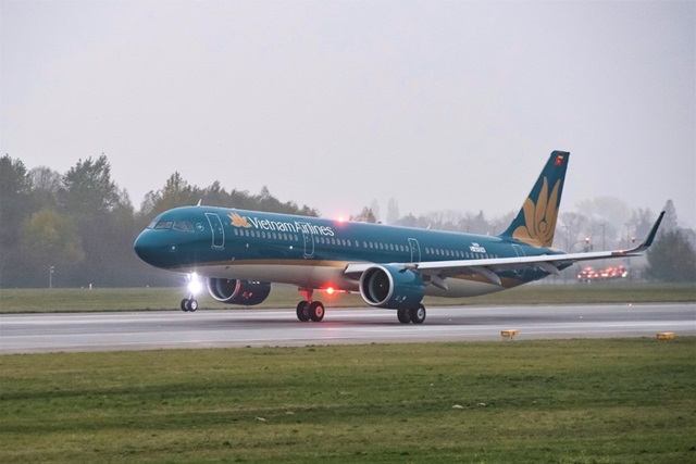 Từ ngày 6/4, Vietnam Airlines giới hạn lượng khách trên mỗi chuyến bay đến Tp. Hồ Chí Minh