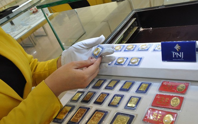 Giá vàng tăng vọt lên 48,6 triệu đồng/lượng