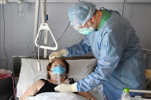 Cập nhật mới nhất dịch COVID-19 sáng 25/4