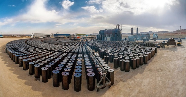 Giá dầu thô Brent bật tăng 2,3%
