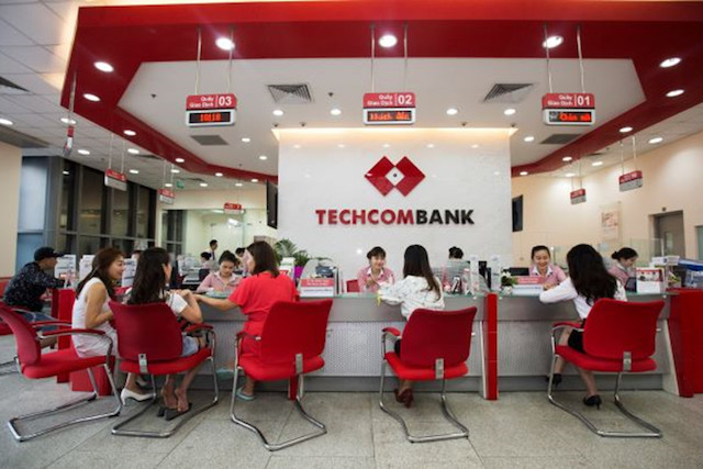 Techcombank: Chi phí hoạt động tăng, nợ xấu giảm