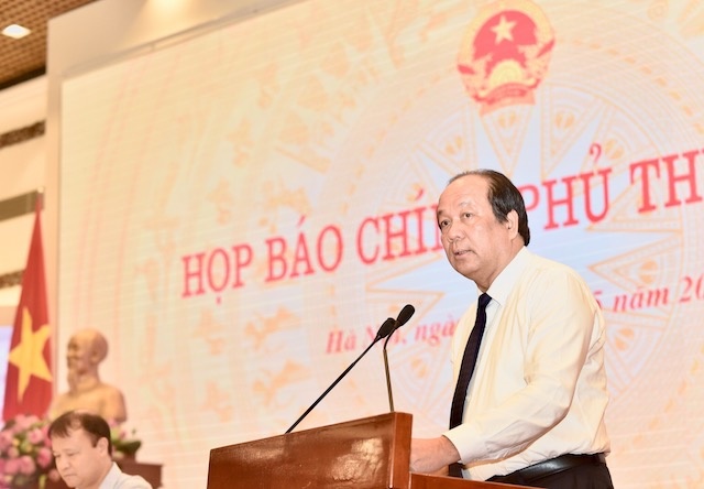 Bo-truong-Mai-tien-dung-1373-1588680940.