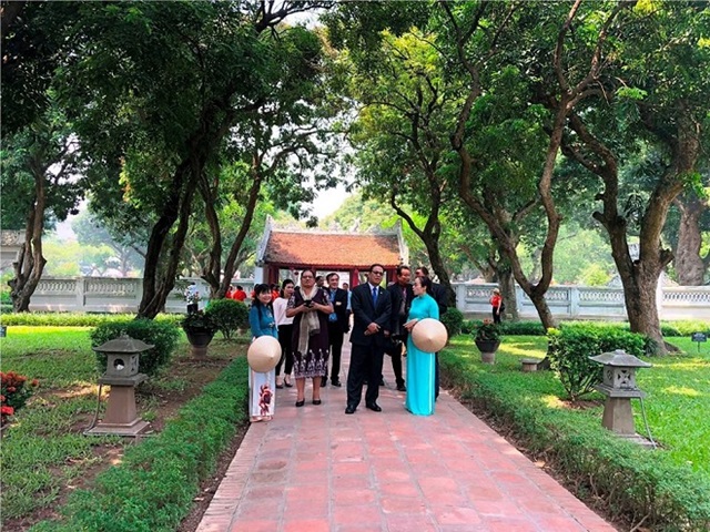 Hà Nội mở cửa trở lại các di tích, danh thắng từ 14/5