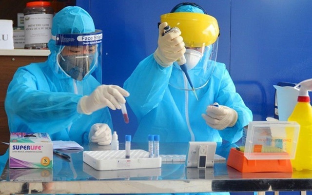 24 người từ Nga về mắc Covid-19, đều cách ly ngay sau nhập cảnh