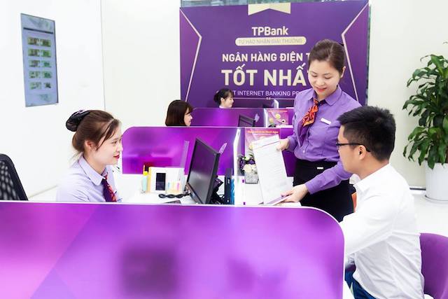 Lãi suất huy động còn cao, ngân hàng tìm vốn rẻ cách nào?