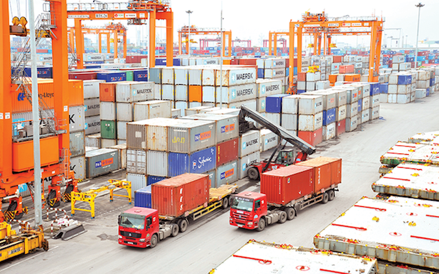 Xuất khẩu hàng hoá bắt đầu khởi sắc