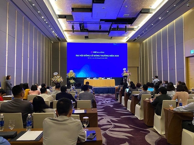 DHDCD-2020-cua-MBS-5571-1591163420.jpg