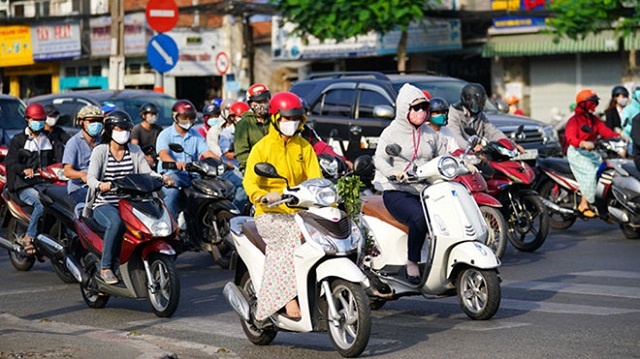 quy-dinh-bat-den-xe-may-ban-ng-2819-4607