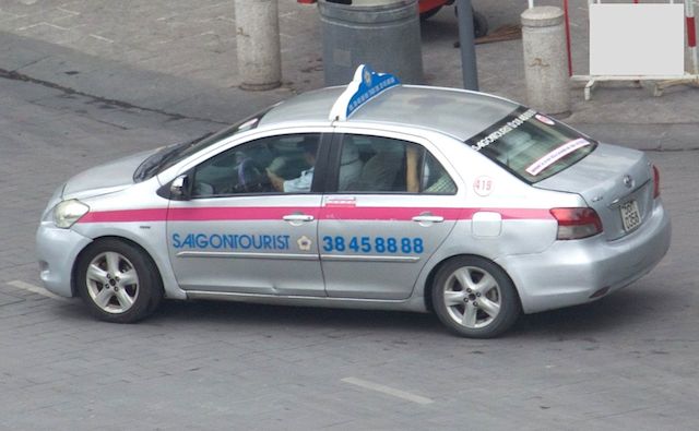 Taxi Saigontourist bên bờ vực phá sản, taxi truyền thống có bế tắc?