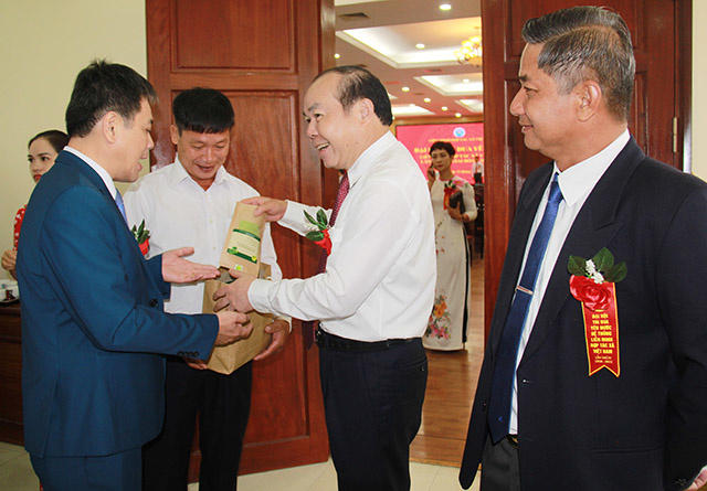 Ong-Nguyen-Ngoc-Bao-Chu-tich-L-3037-1306