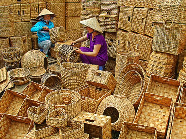 Vĩnh Long: HTX không để cho lao động nữ thiếu việc làm
