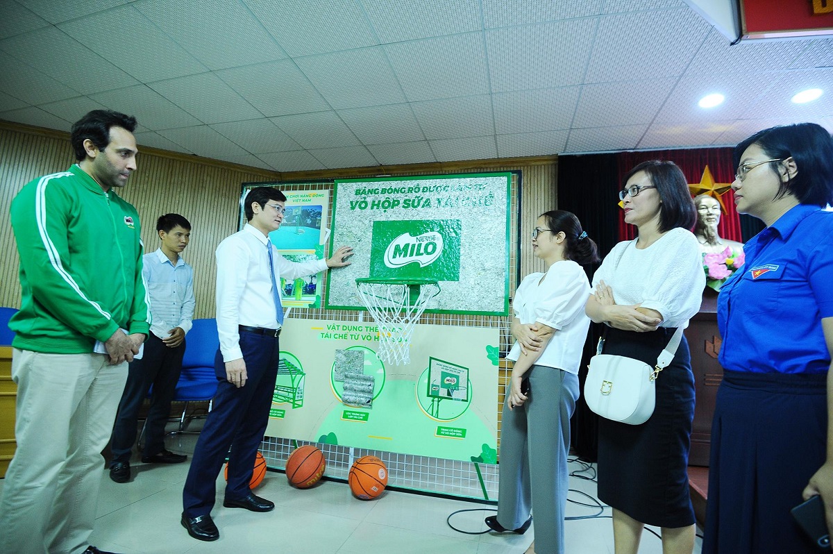 Nestlé Việt Nam giúp xây dựng 30 sân chơi từ vật liệu tái chế trên toàn quốc