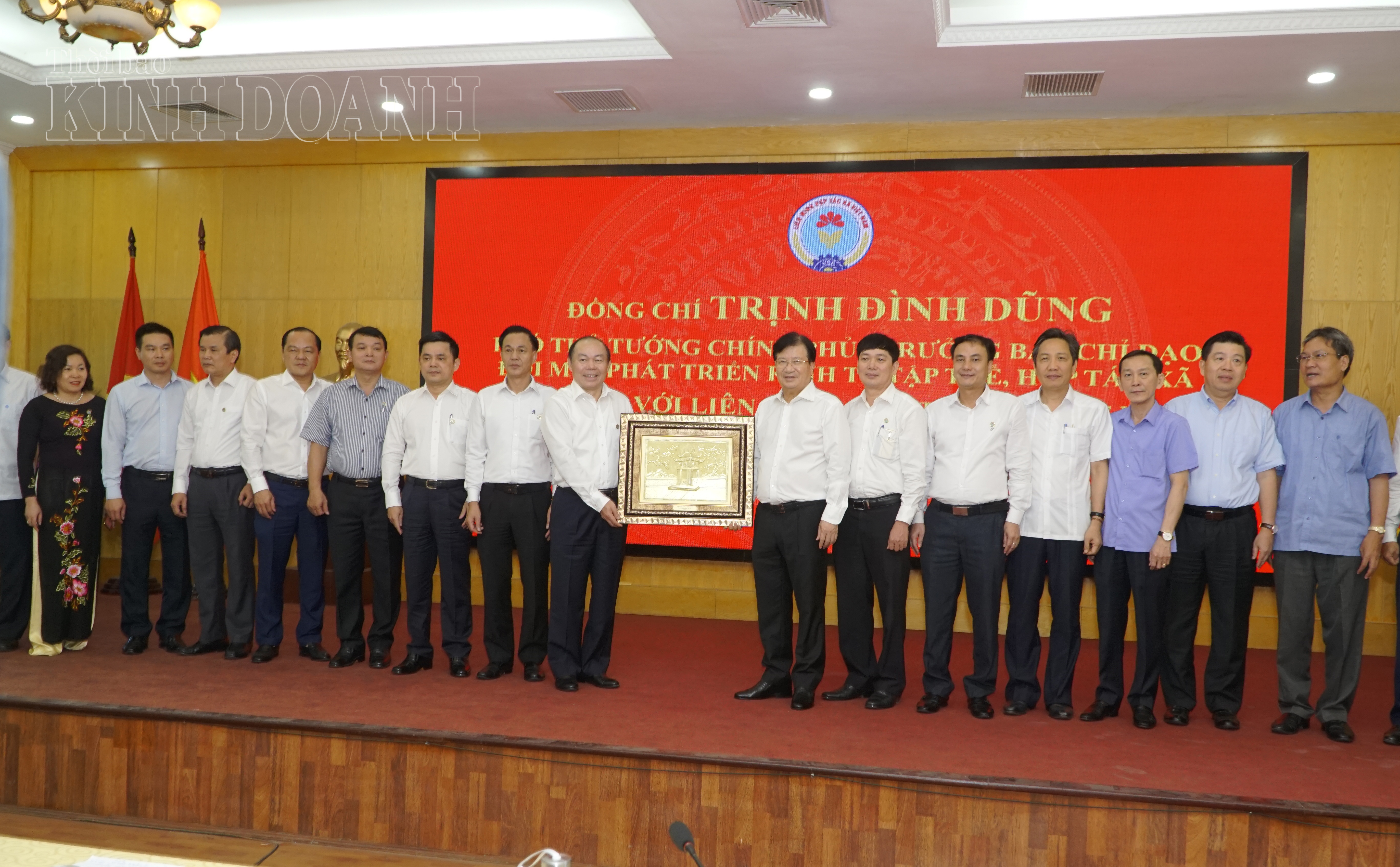 Tăng cường phối hợp giữa Liên minh HTX Việt Nam và các bộ ngành