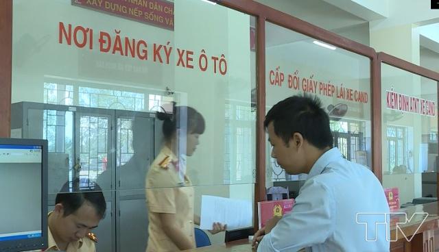 Từ 1/8, người bán xe phải nộp lại biển số và đăng kí xe