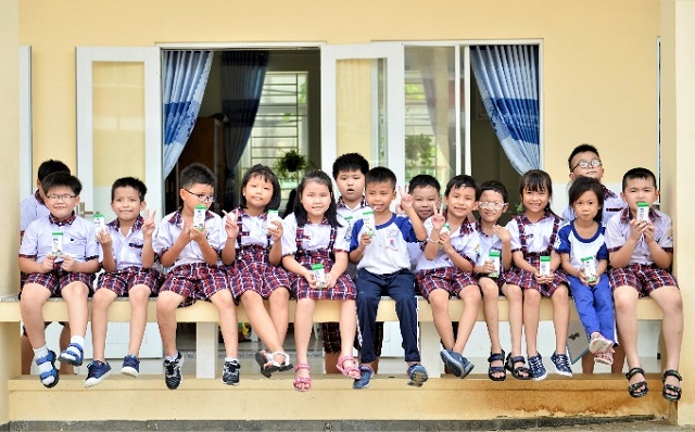 Sữa học đường Tp. Hồ Chí Minh: Chương trình nhân văn đem lại nhiều niềm vui cho con trẻ