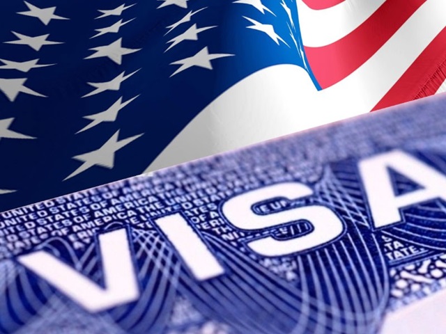 Sinh viên nước ngoài tại Mỹ lo ngại chính sách di trú mới của Tổng thống Trump