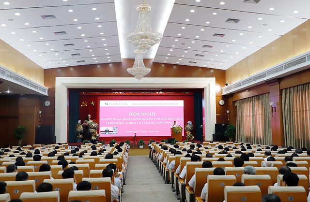 Agribank tổ chức Hội nghị sơ kết hoạt động kinh doanh 6 tháng đầu năm và triển khai nhiệm vụ 6 tháng cuối năm 2020
