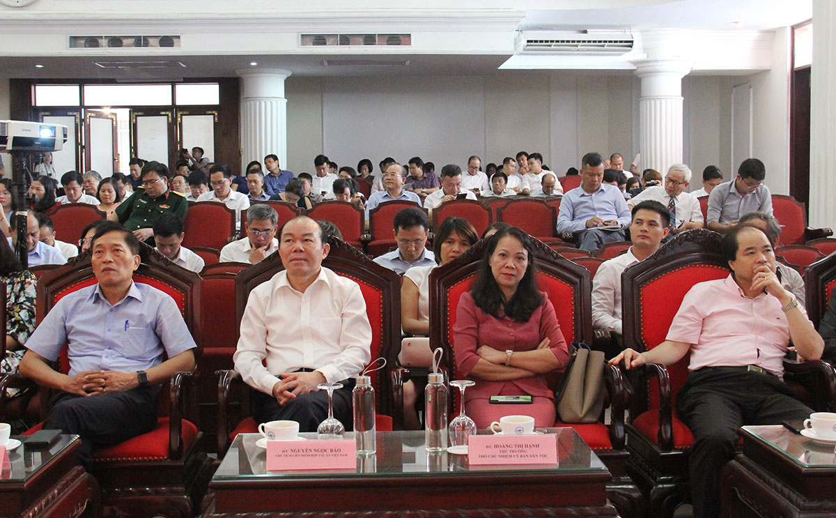 Chu-tich-Lien-minh-HTX-Viet-Na-6257-8142