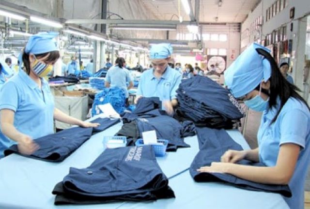 Xuất khẩu dệt may ‘bay hơi’ hơn 2 tỷ USD vì dịch COVID-19