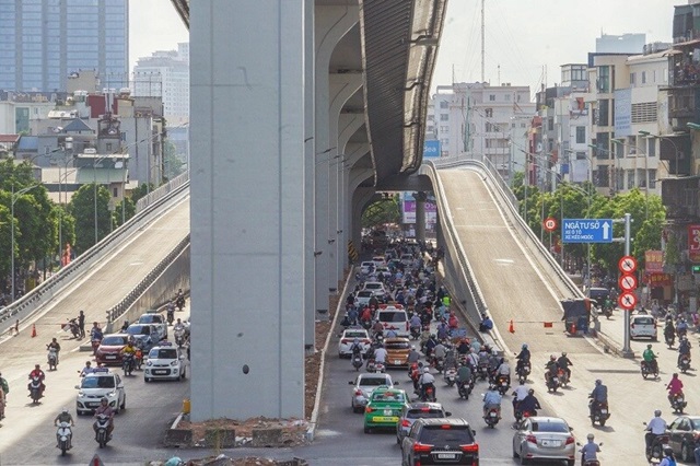 Đường Vành đai 2 trên cao Ngã Tư Vọng - Ngã Tư Sở vượt tiến độ 3 tháng
