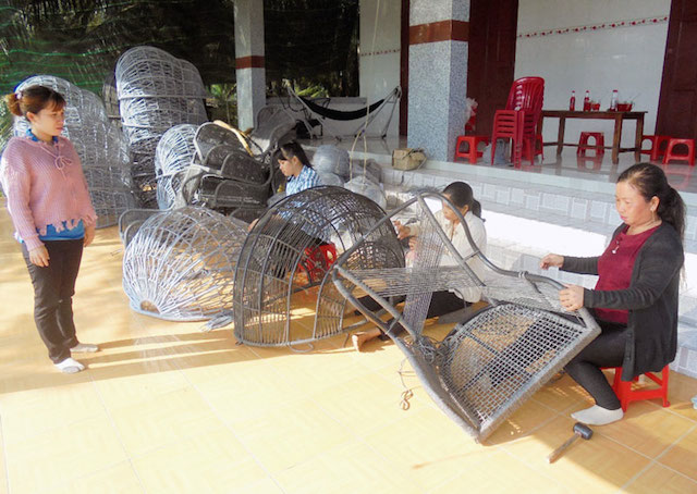 Thạnh Phú giúp người nghèo vươn lên từ học nghề