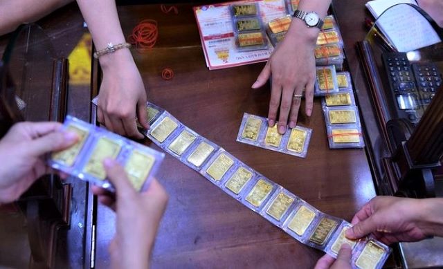 Giá vàng tuần này: khó đoán định