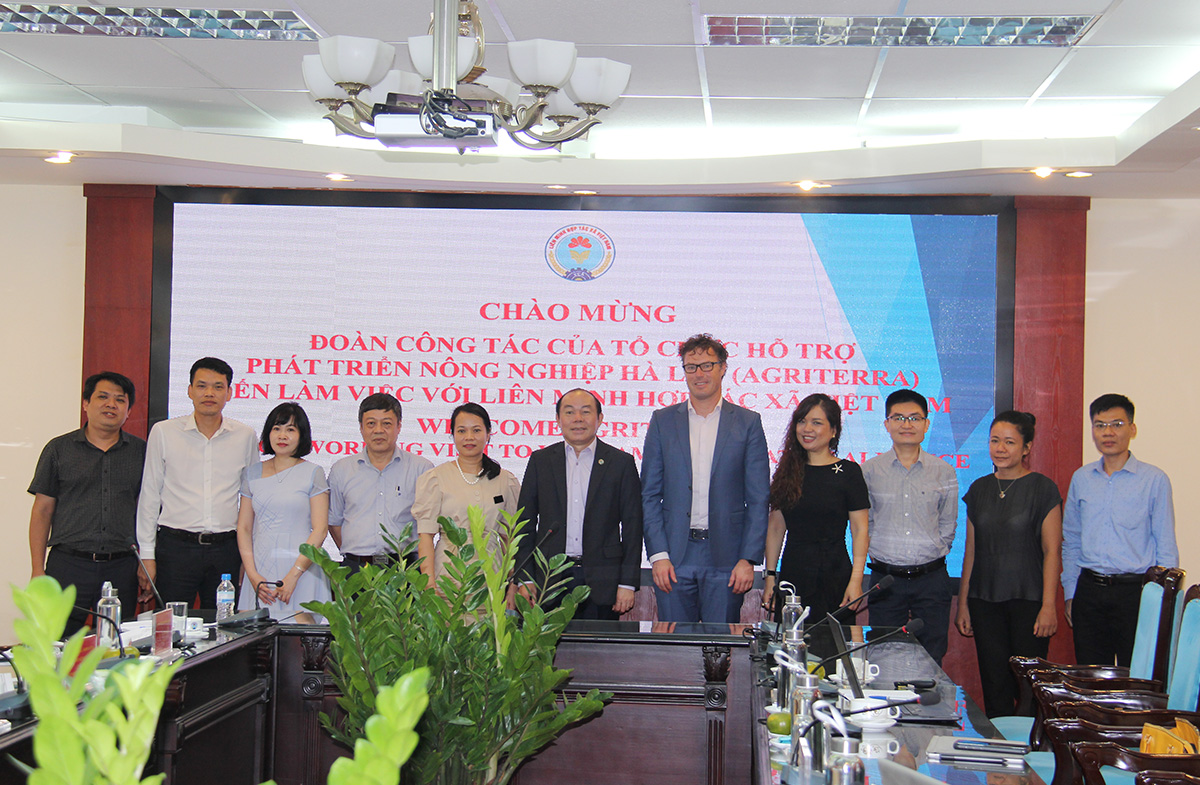 VCA - Agriterra: Xây dựng Cổng thông tin tri thức HTX