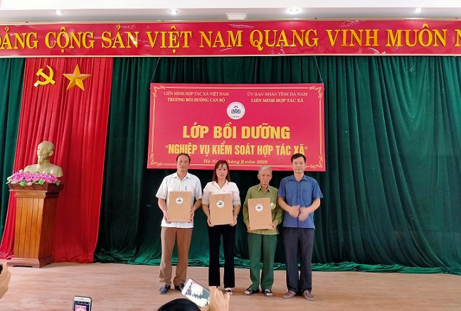 Ong-Do-Xuan-Truong-Chu-tich-Li-1340-5412