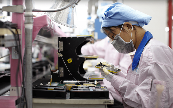 Vì sao Apple tạm dừng kế hoạch sản xuất iPhone tại Việt Nam?