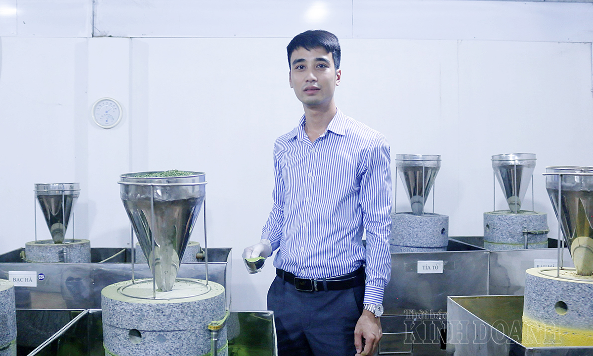Bỏ phố về quê, ông chủ 8X kiếm tiền tỷ nhờ sản xuất bột rau củ sạch
