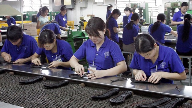Xuất khẩu giày dép giảm hơn 17%