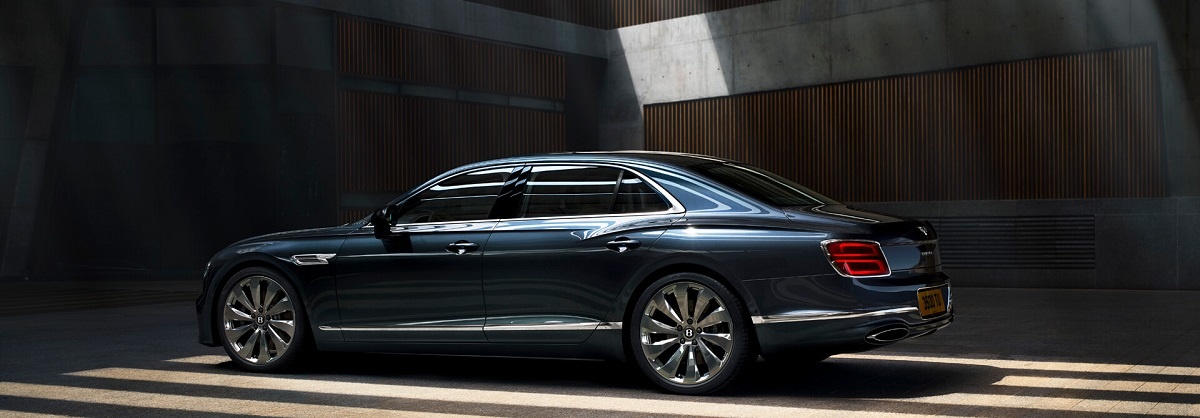 hong-phai-bentley-5515-1598415999.jpg