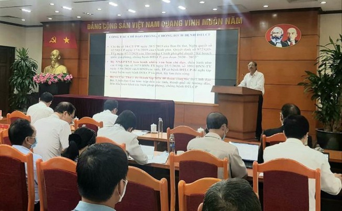 Khó trăm bề do dịch bệnh, ngành chăn nuôi nỗ lực vượt khó