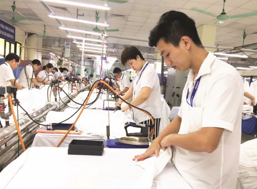 Chỉ số sản xuất công nghiệp 8 tháng tăng thấp nhất trong 8 năm