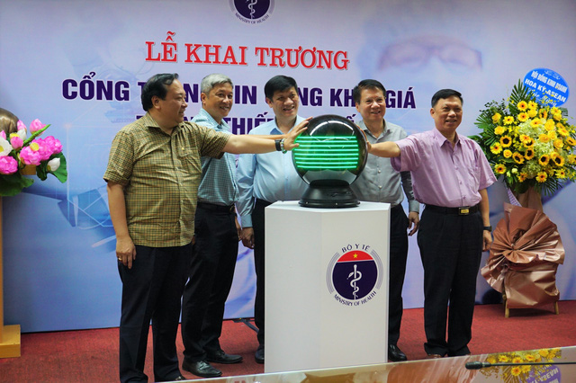 Bộ Y tế lần đầu tiên công khai giá trang thiết bị y tế