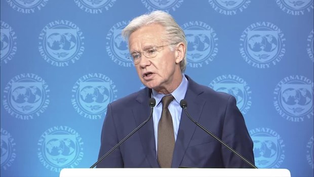 IMF lạc quan hơn về dự báo triển vọng kinh tế toàn cầu